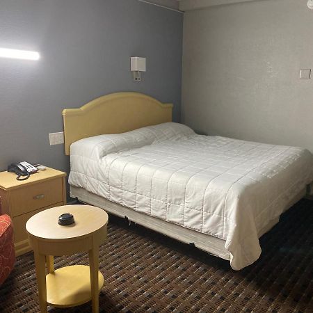 Oxford Inn, Lincoln Blvd Oklahoma City Esterno foto